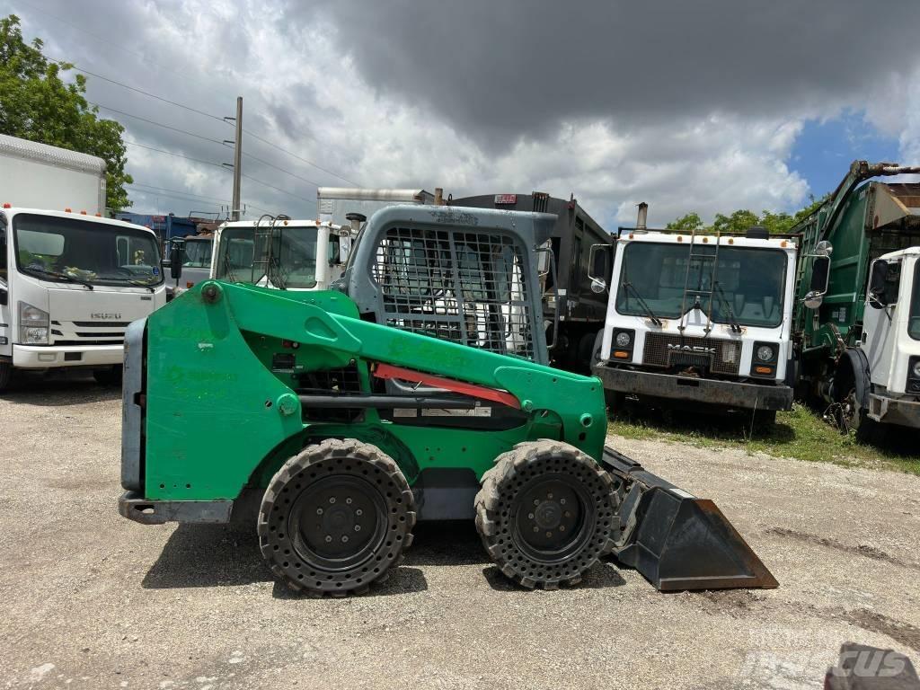 Bobcat S 550 Lietoti riteņu kompaktiekrāvēji