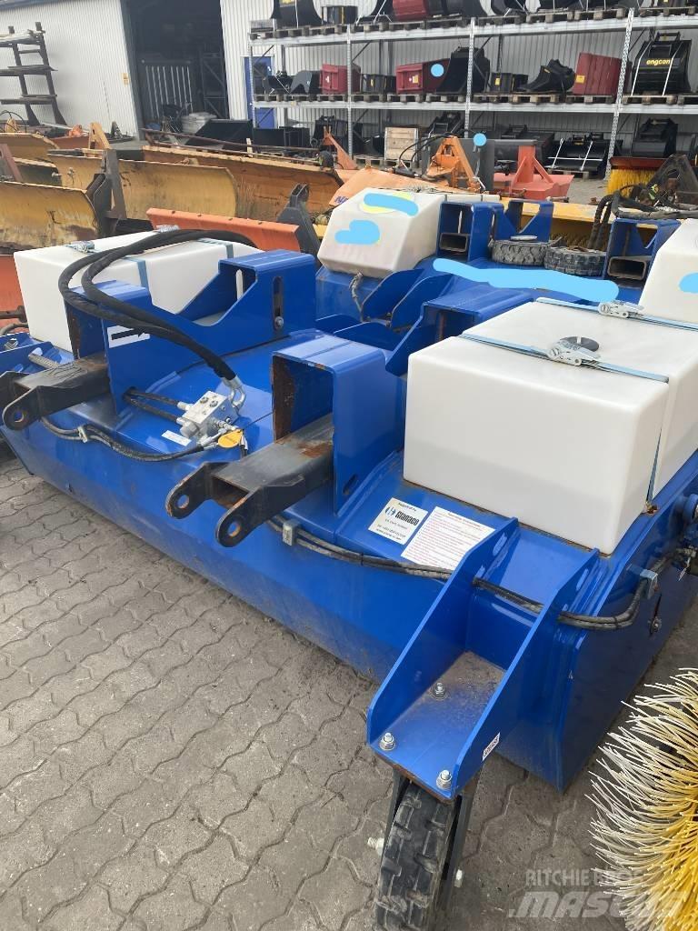  Multi Sweep 2400 mm Ielu tīrīšanas mašīnas