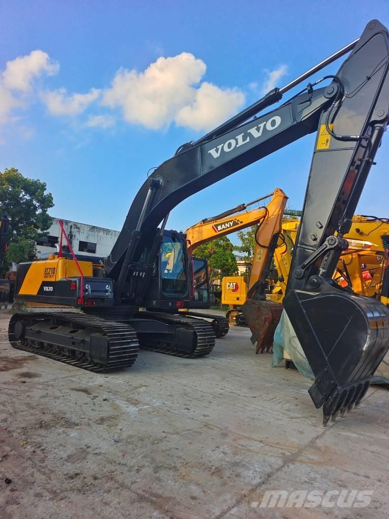Volvo EC 210 B LC Kāpurķēžu ekskavatori