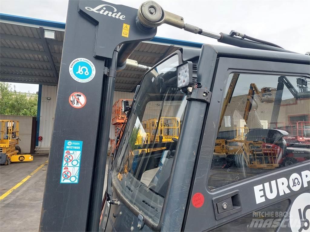 Linde H45D 04 600 Tehnika ar dīzeļa dzinēju