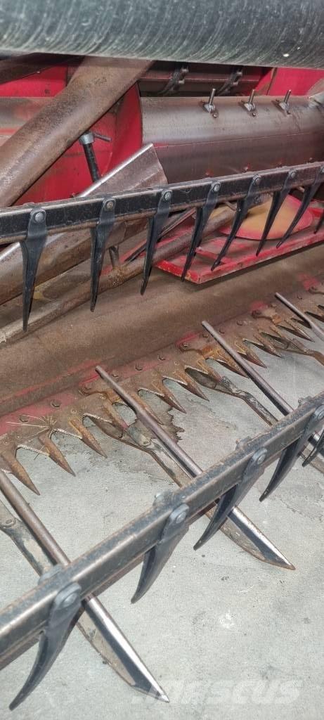 Massey Ferguson 22 Ražas novākšanas kombaini