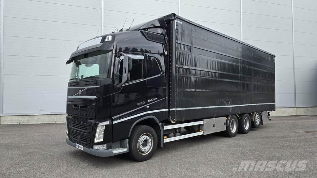 Volvo FH Tents