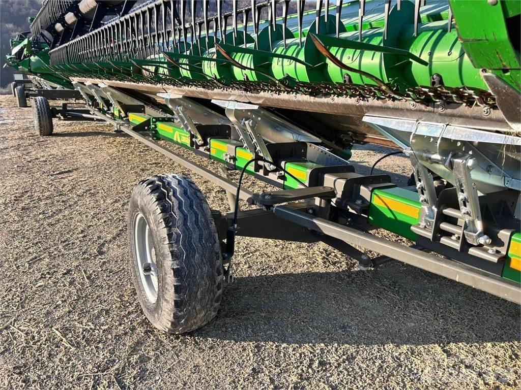 John Deere T670i Ražas novākšanas kombaini
