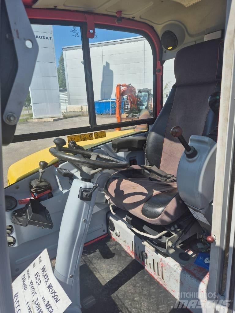 Wacker Neuson 6503 Ekskavatori uz riteņiem