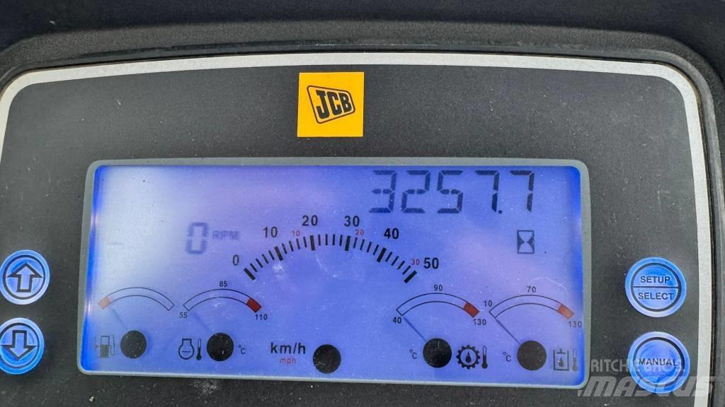 JCB 426 Z Iekrāvēji uz riteņiem