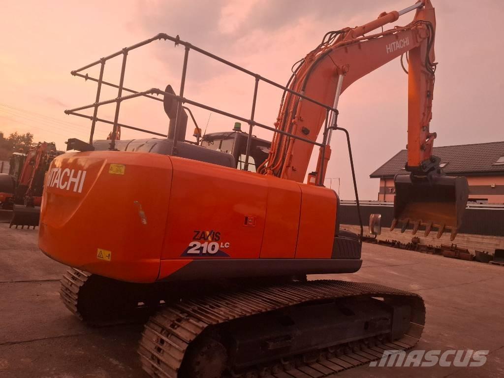 Hitachi 210LC Kāpurķēžu ekskavatori