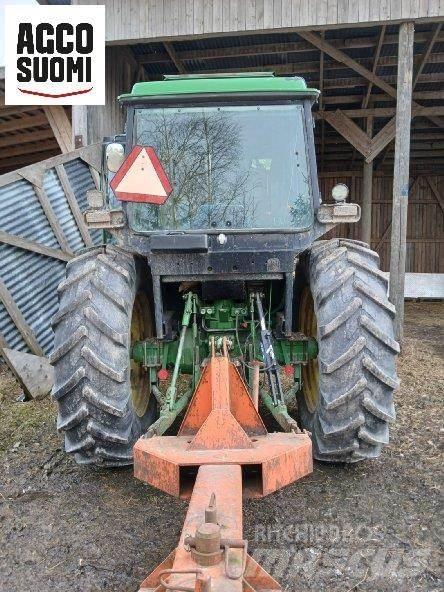 John Deere 3040 SG Traktori