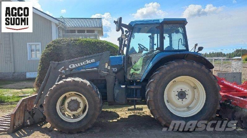 New Holland TM135 Traktori