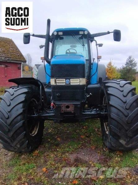 New Holland TM175 Traktori