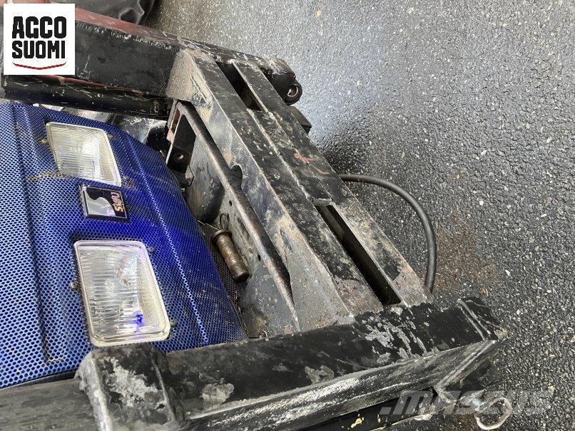 Stark ALUEAURA 320 Sniega naži un tīrītāji