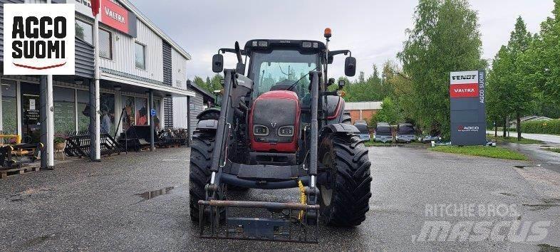 Valtra N111 HITECH Traktori