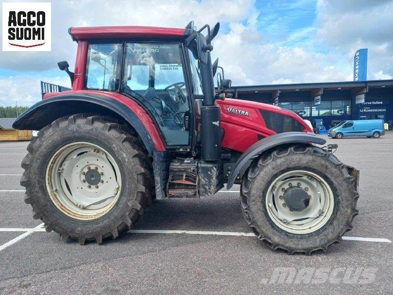 Valtra N163 DIRECT Traktori