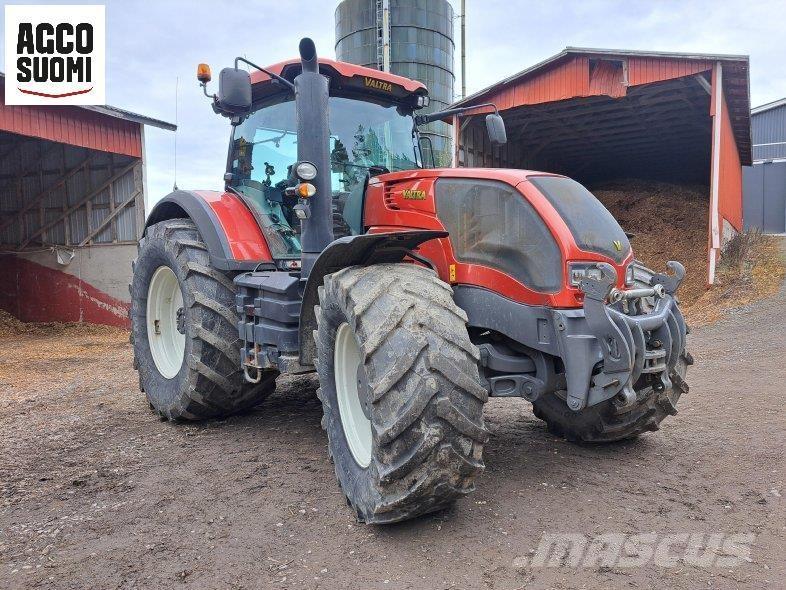 Valtra S353 Traktori