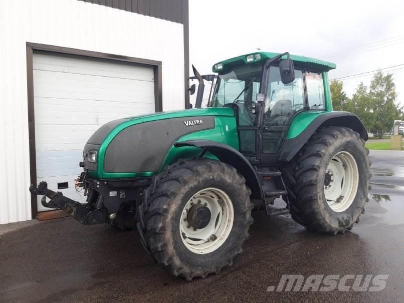 Valtra T140 Traktori