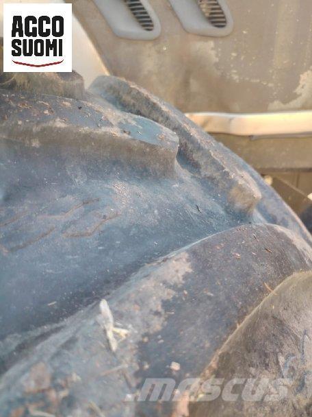 Valtra T202D Traktori