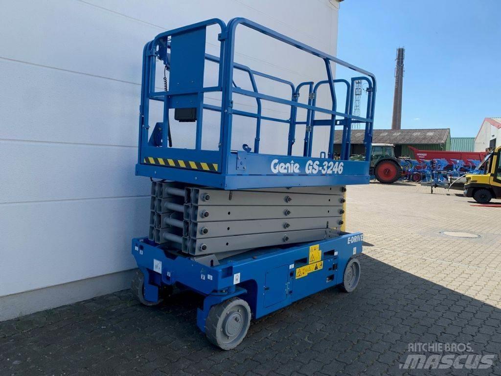 Genie GS-3246 Šķerveida pacēlāji
