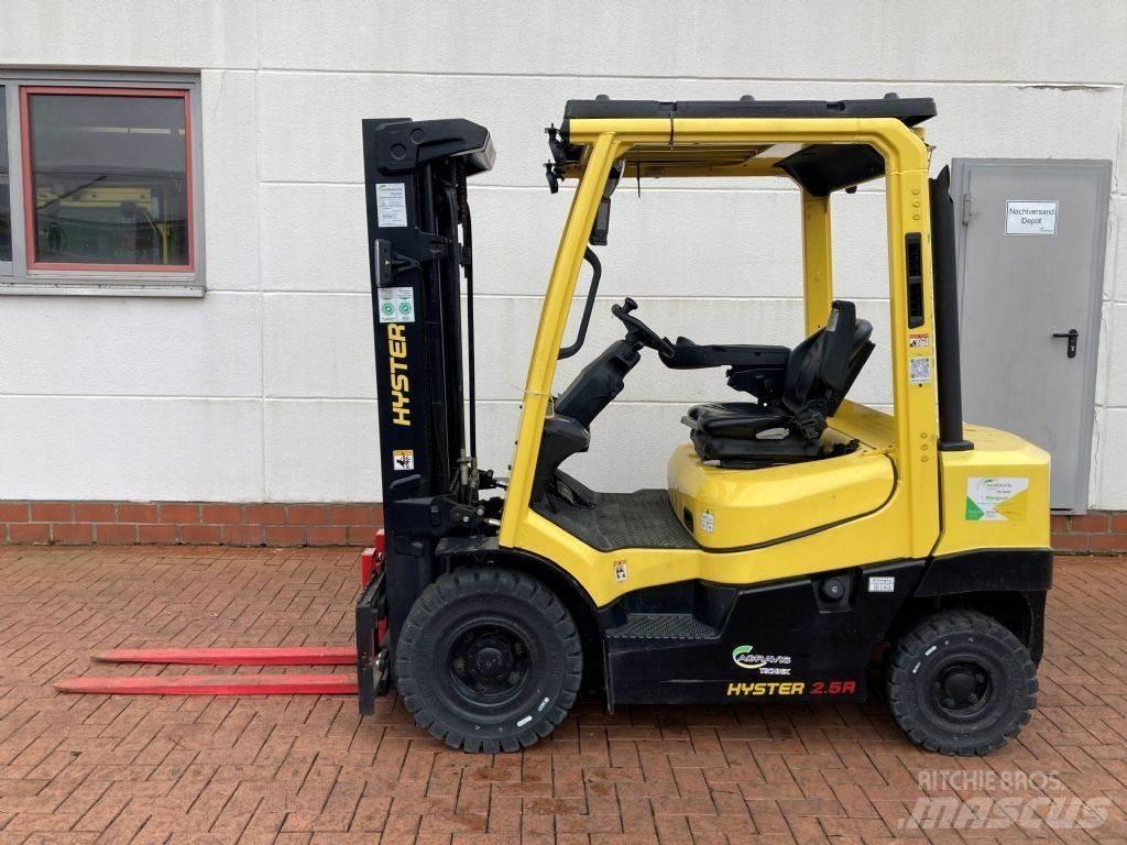 Hyster H 2.5A Tehnika ar dīzeļa dzinēju