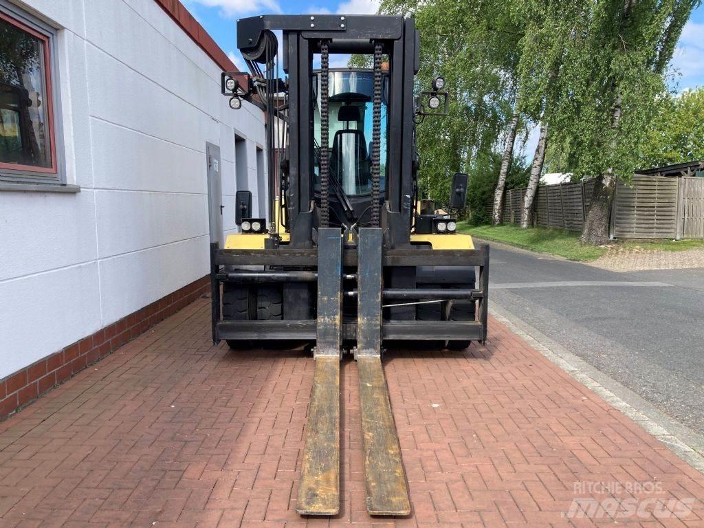 Hyster H10XM-6 Tehnika ar dīzeļa dzinēju