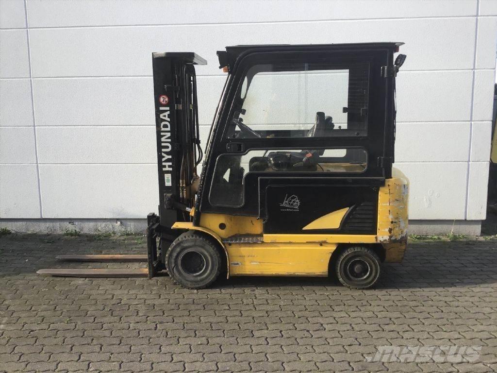 Hyundai 32B-7 Elektriskie iekrāvēji