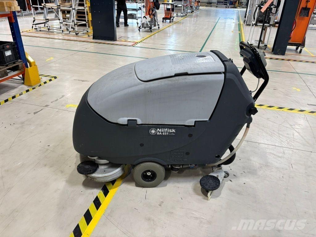 Nilfisk BA 651 Ielu tīrīšanas mašīnas