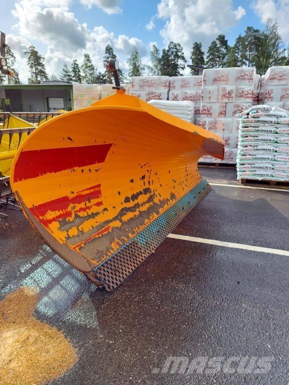  AA360 Sniega naži un tīrītāji