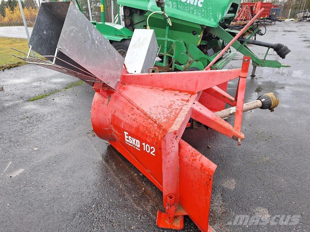 Esko 102 Sniega metēji