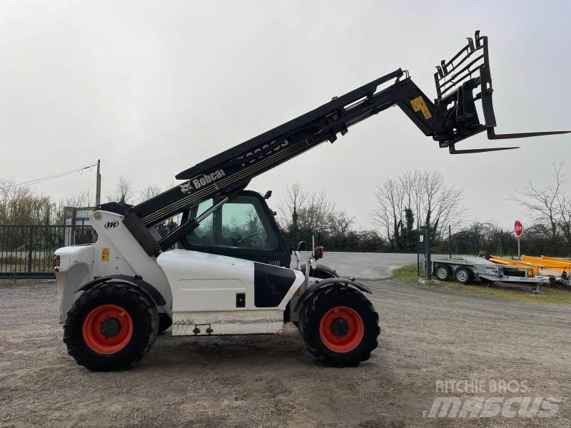 Bobcat T3093S Teleskopiskie manipulatori