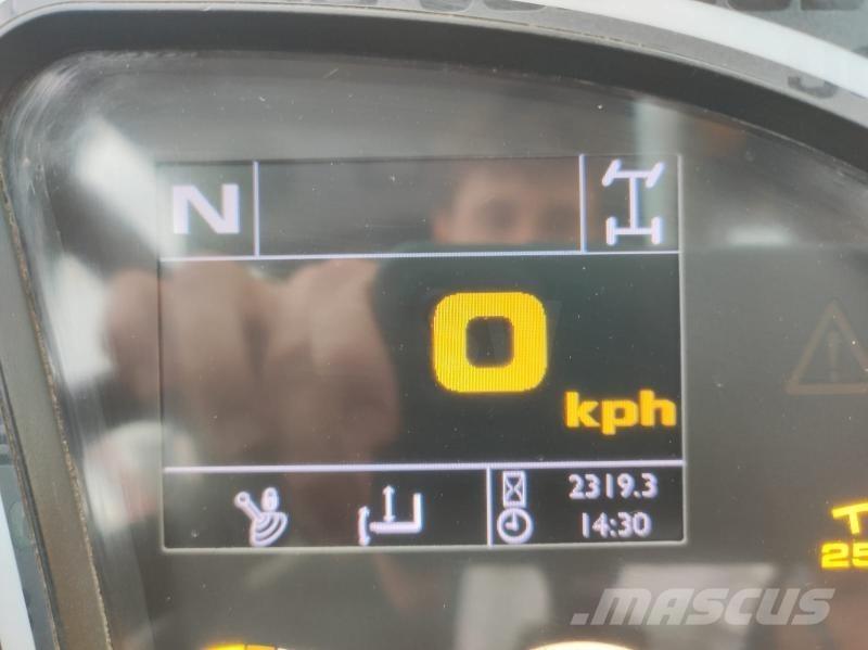 JCB 525-60 Teleskopiskie manipulatori