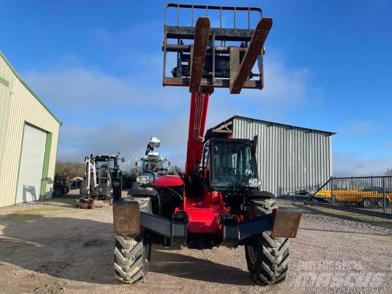 Manitou MT1033 Teleskopiskie manipulatori
