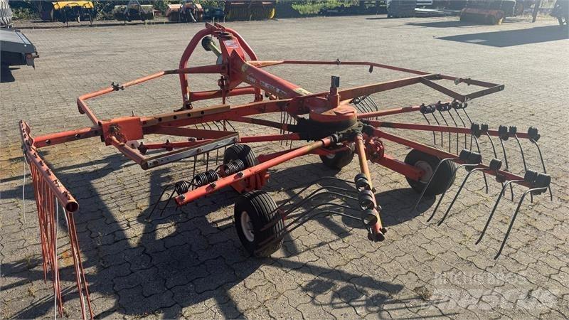 Kuhn GA300GM Grābekļi un siena ārdītāji