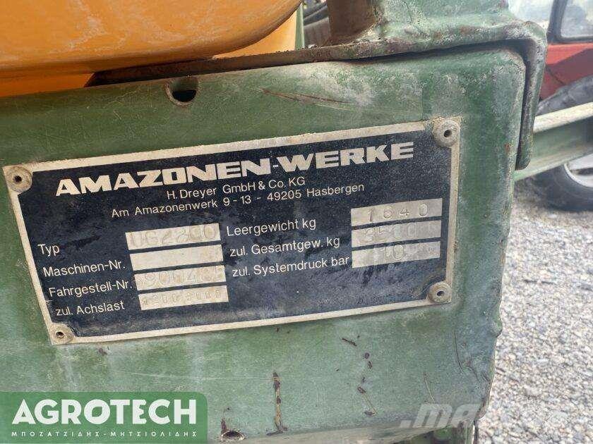 Amazone UG 2200 Traktori