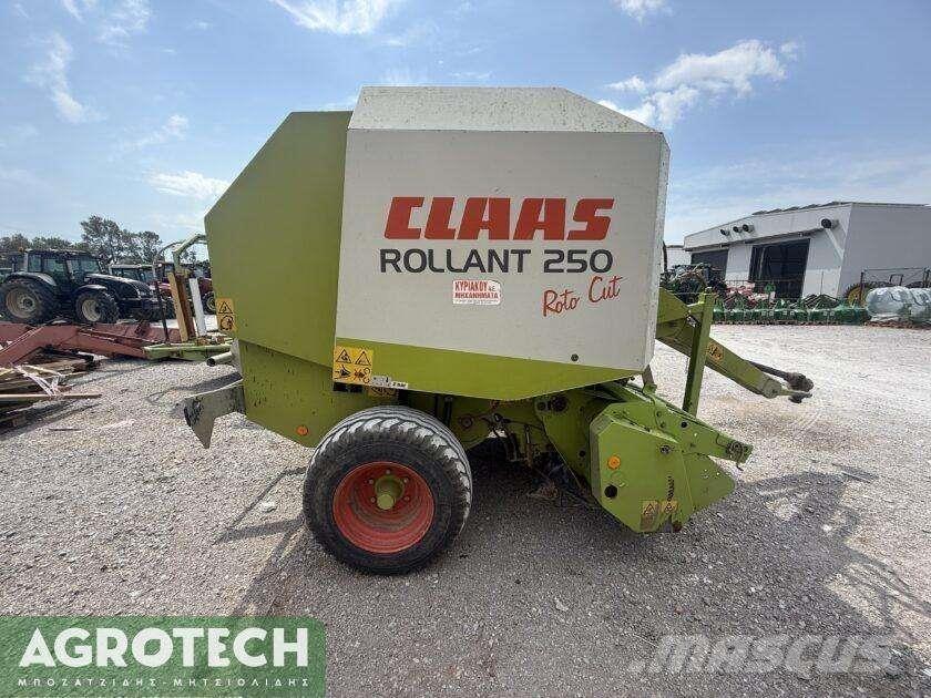 CLAAS Rollant 250 RC Rituļu preses