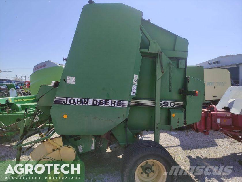 John Deere 590 Rituļu preses