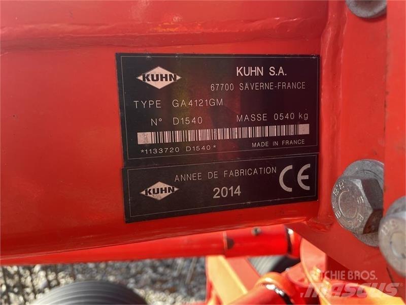 Kuhn GA4121GM Grābekļi un siena ārdītāji