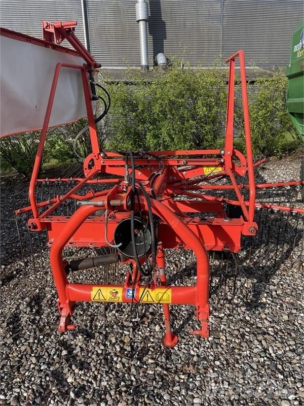 Kuhn GA4121GM Grābekļi un siena ārdītāji