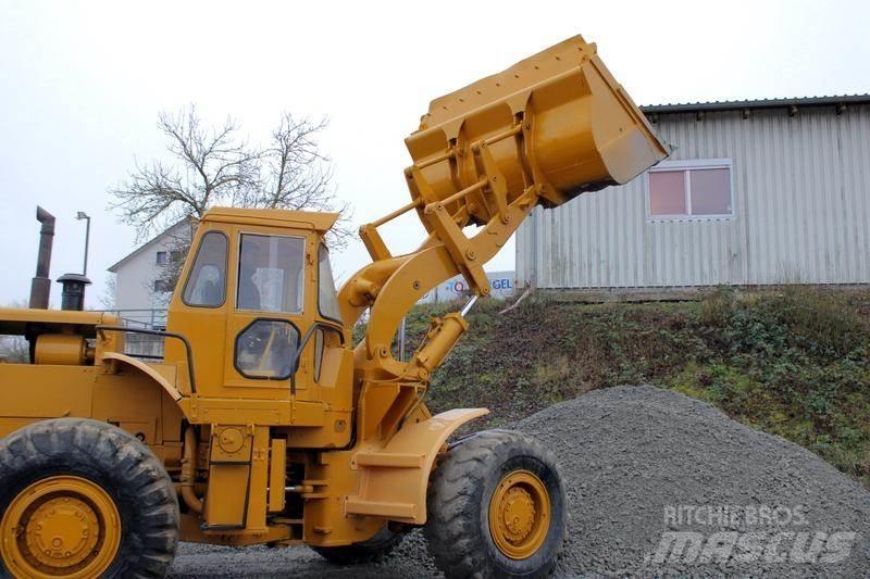 CAT 966 C Iekrāvēji uz riteņiem