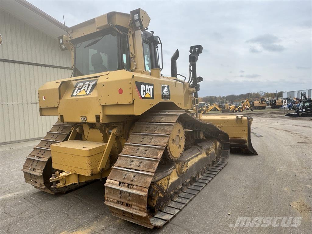 CAT D6T Kāpurķēžu buldozeri