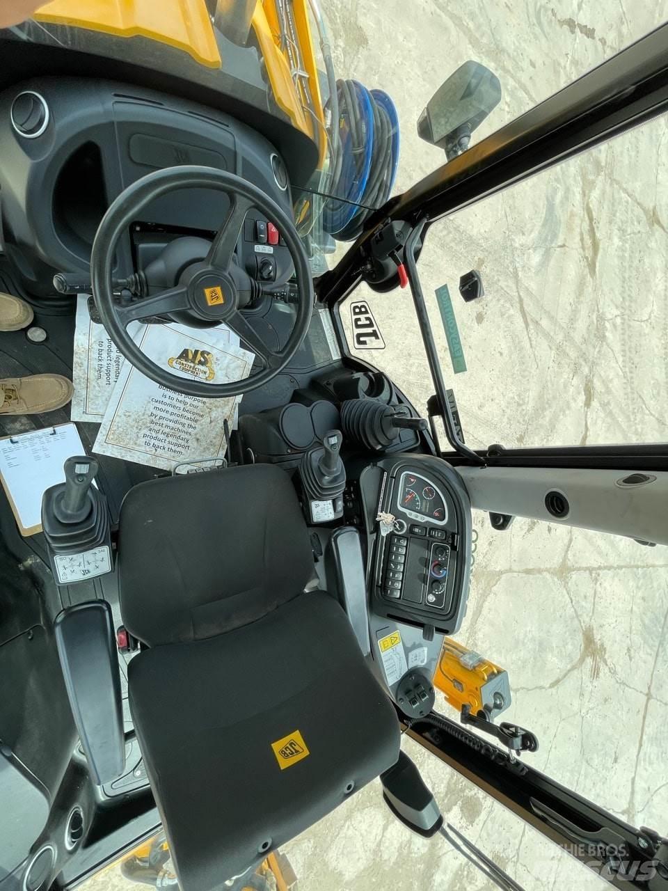 JCB 3CX14 Ekskavatori-iekrāvēji