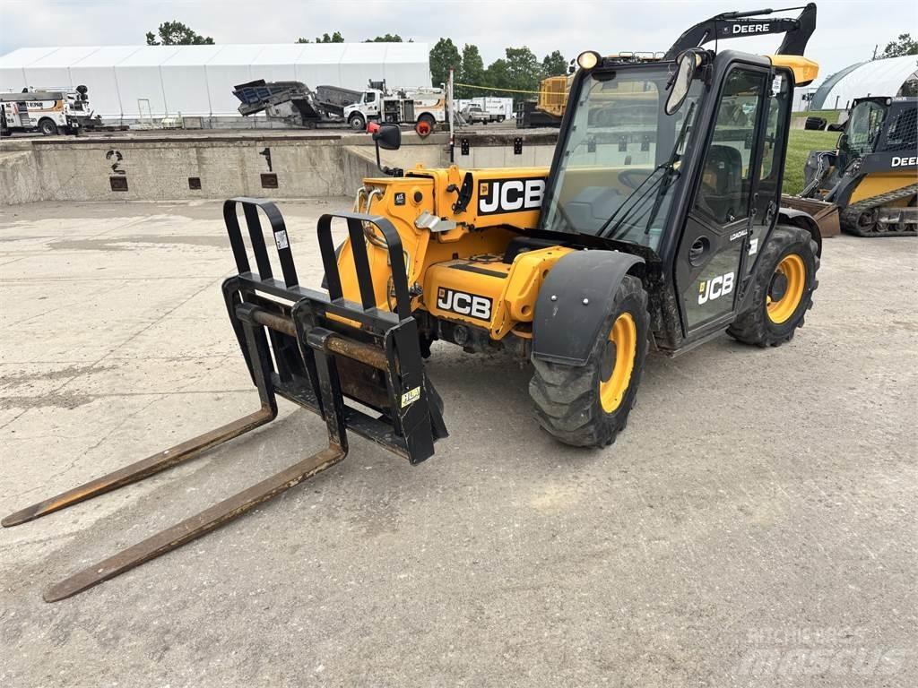 JCB 525-60 Teleskopiskie manipulatori
