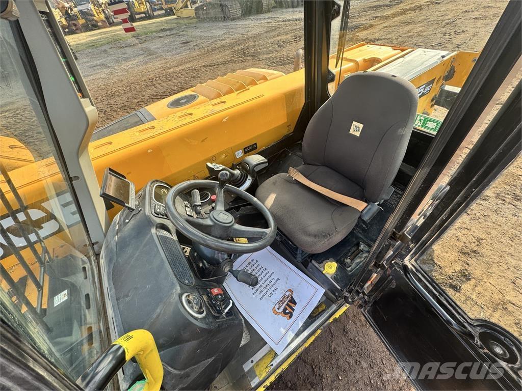 JCB 525-60 Teleskopiskie manipulatori
