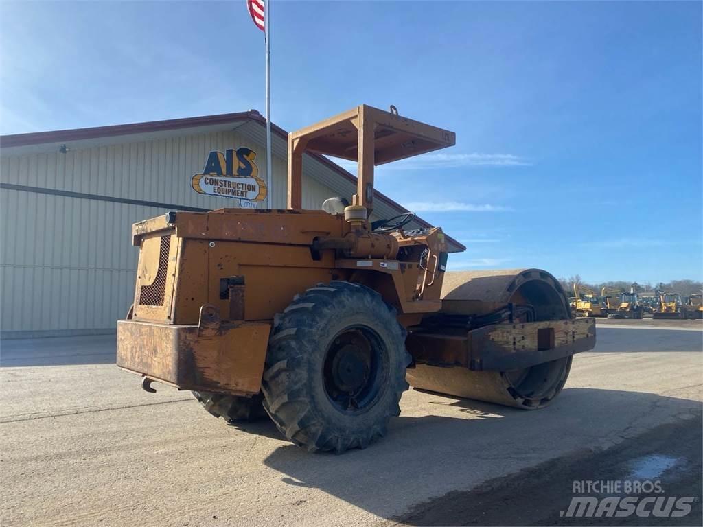 Sakai SV70T Atkritumu preses