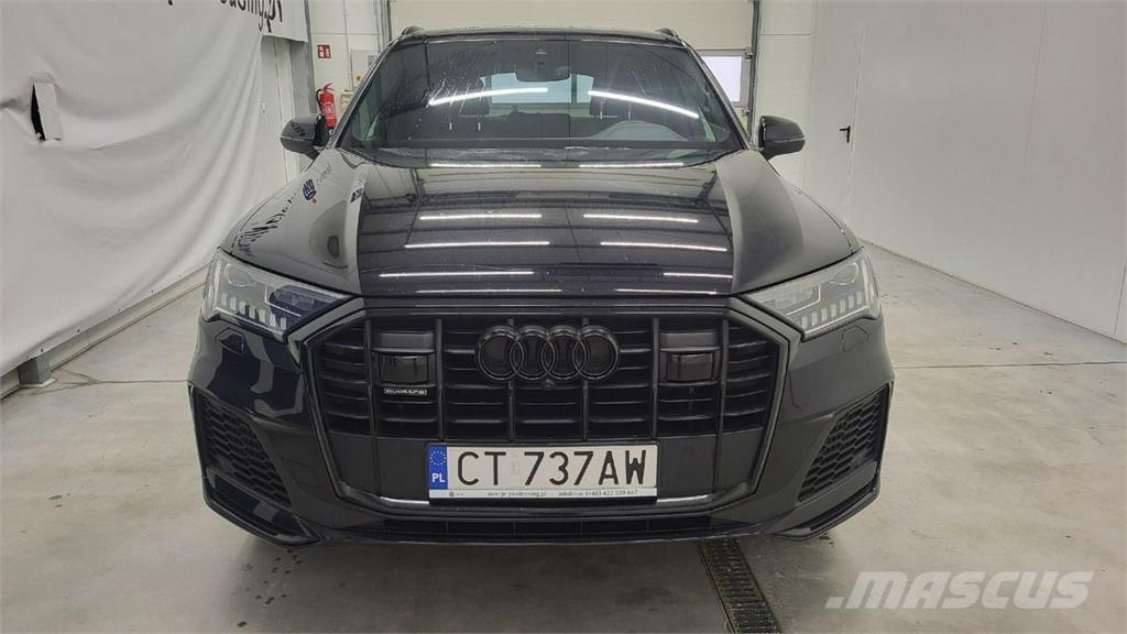 Audi Q7 Automašīnas