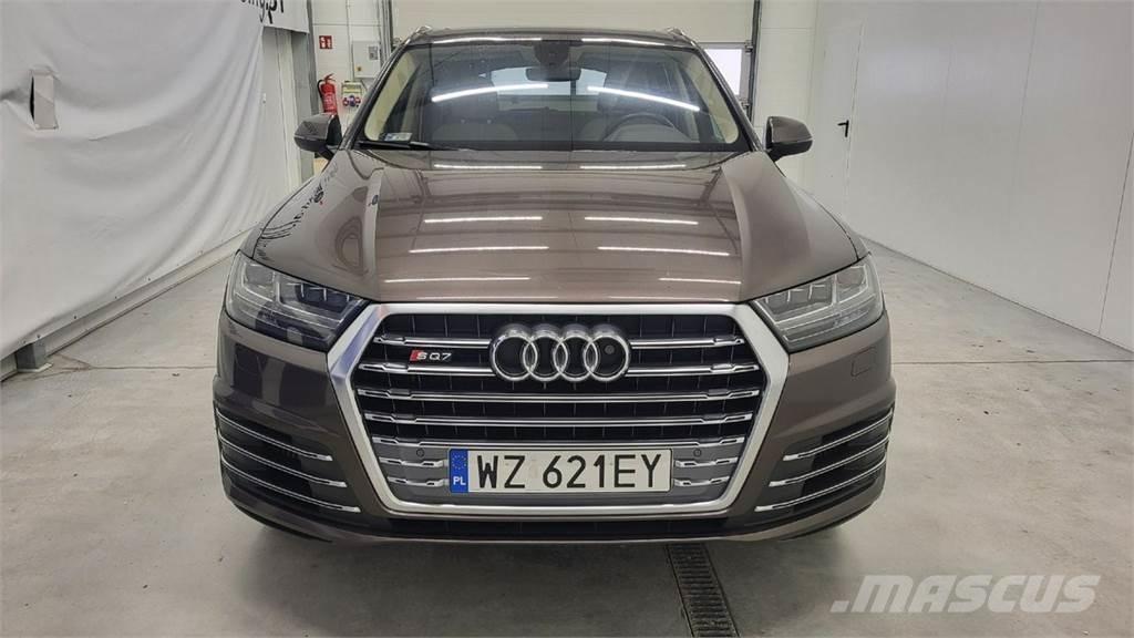 Audi SQ7 Automašīnas