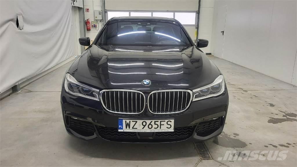 BMW 740 Automašīnas