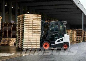 Bobcat D 30 S 9 Tehnika ar dīzeļa dzinēju