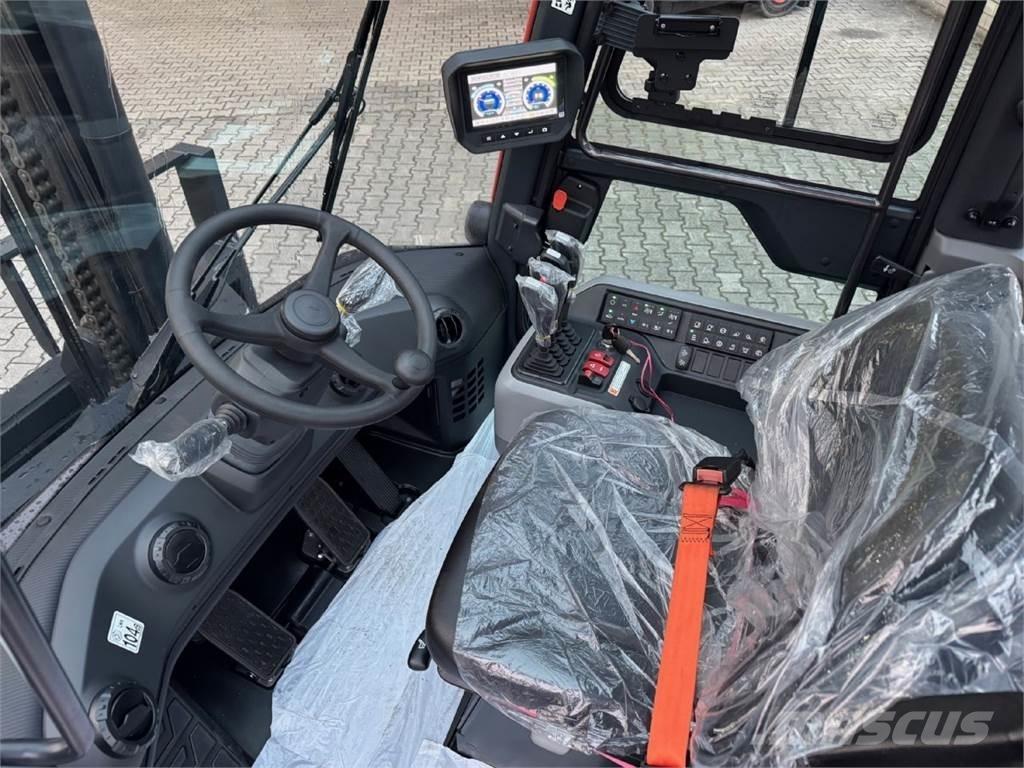 Bobcat D 90 S 9 Tehnika ar dīzeļa dzinēju