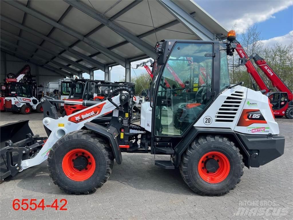 Bobcat L 85 Iekrāvēji uz riteņiem