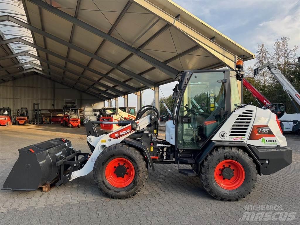 Bobcat L 95 E V Iekrāvēji uz riteņiem