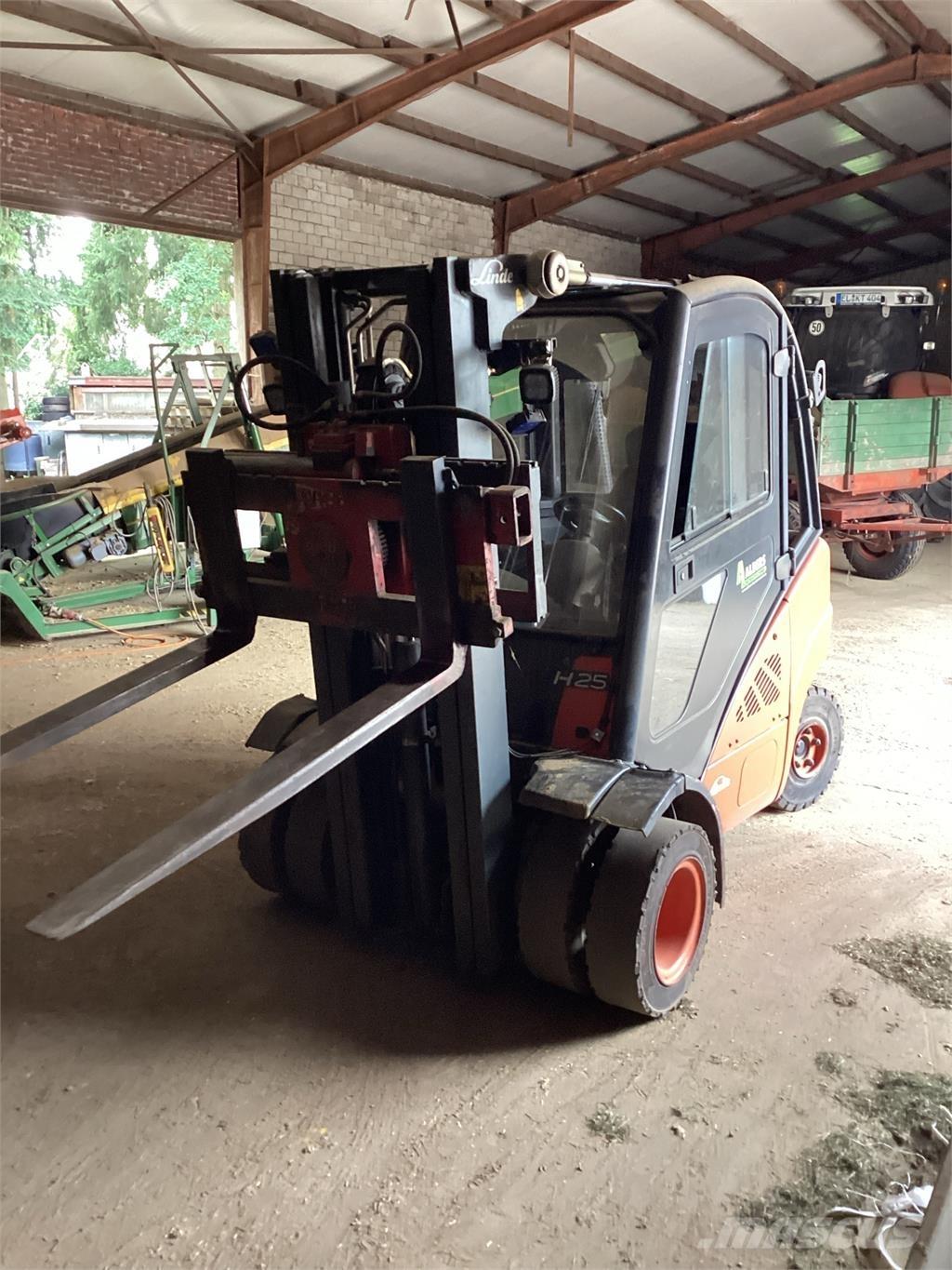 Linde H 25 D 01 Tehnika ar dīzeļa dzinēju