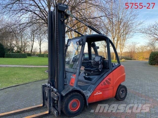 Linde H 30 D - 01 Tehnika ar dīzeļa dzinēju